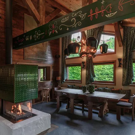 Molitor, Avec Services, Collection Des Fermes Chalet